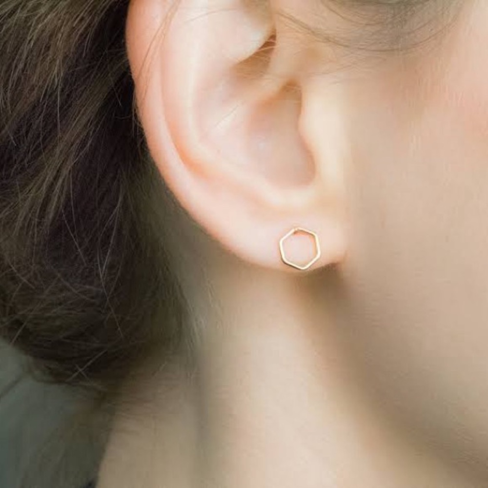 Cynthia Ryabakoff Hexagon rose gold stud earring